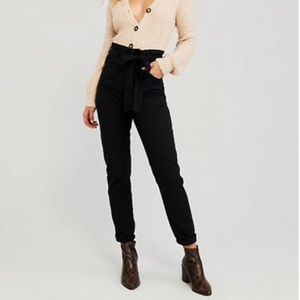 Abercrombie & Fitch Belted Paperbag Utility Pant Size Medium Color Black